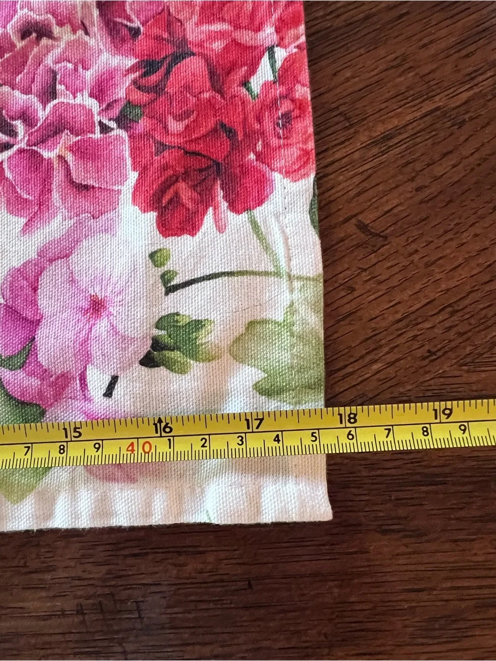 Sur La Table Cotton Napkin Set (4) - White with Pink & Green Floral design